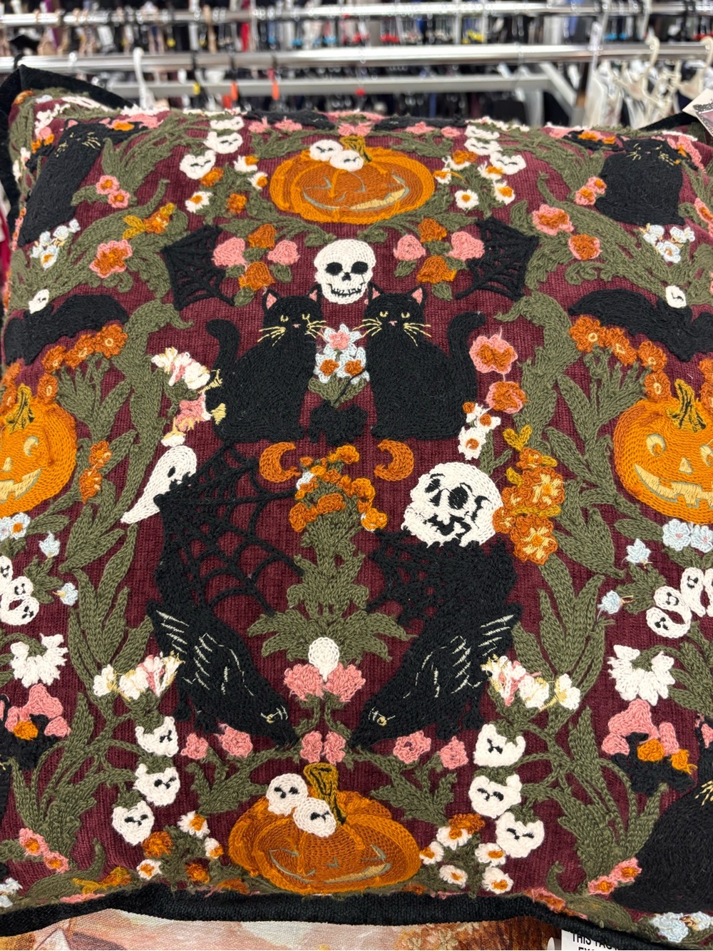 Envouge black cat Halloween pillow